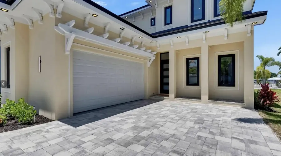 6522 SIMONE SHORES CIRCLE, Apollo Beach, Florida, 33572, United States, 7 Bedrooms Bedrooms, 11 Rooms Rooms,4 BathroomsBathrooms,Waterfront,For Sale,SIMONE SHORES CIRCLE,1894806